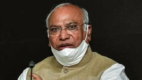 net worth of mallikarjun kharge|Mallikarjun Kharge Age, Caste, Wife, Family,。